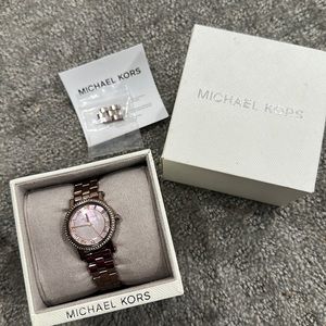 Micheal kors pink pearl watch